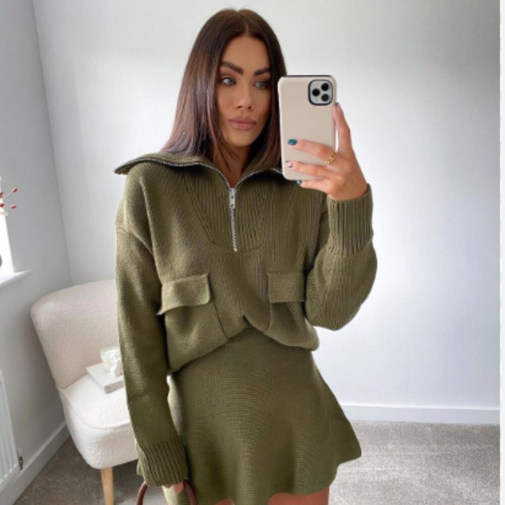 ZARA / High Neck 1/2 Zip Sweater - S